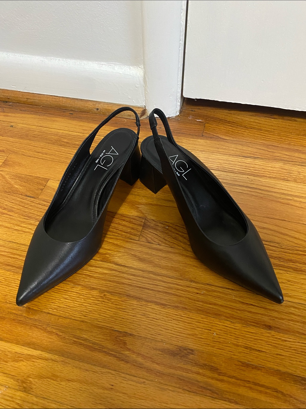 Agl Black Pointed Slingback Block Heel Pumps